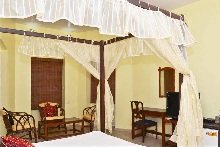 Hotel Banyan Tree Courtyard Calangute Esterno foto